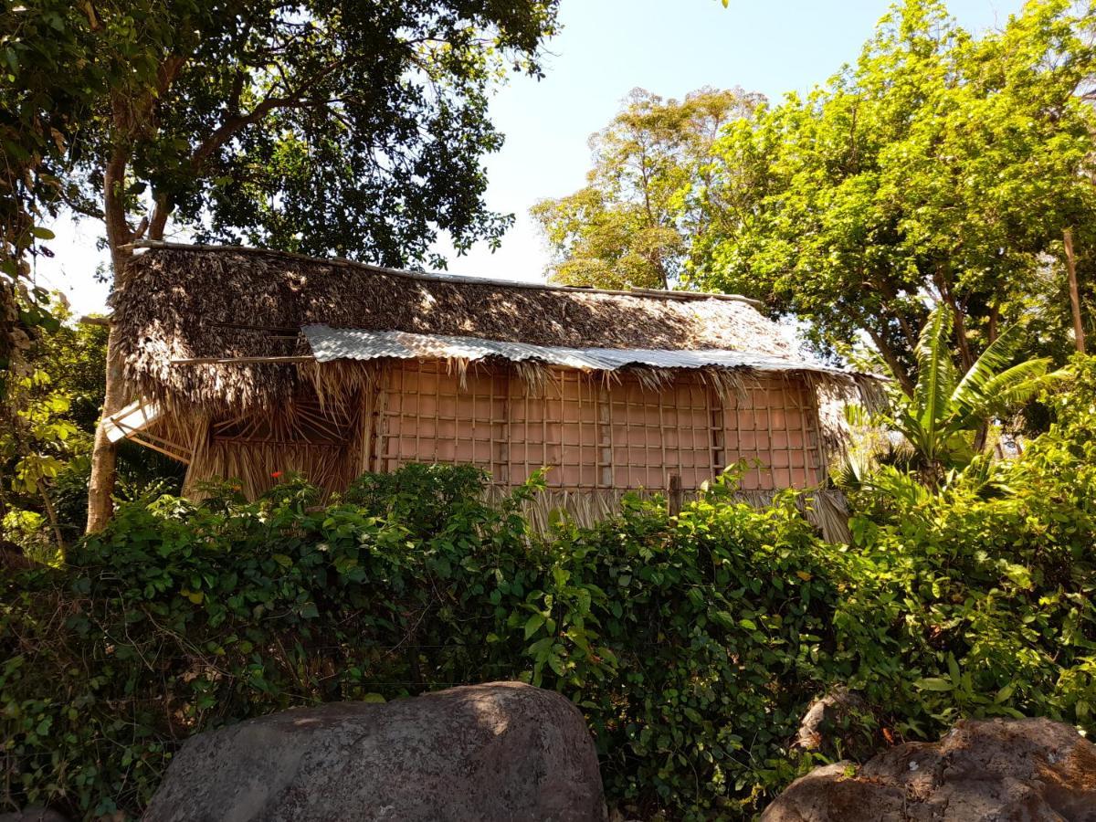 El Bamboo Cabins Balgue Ngoại thất bức ảnh