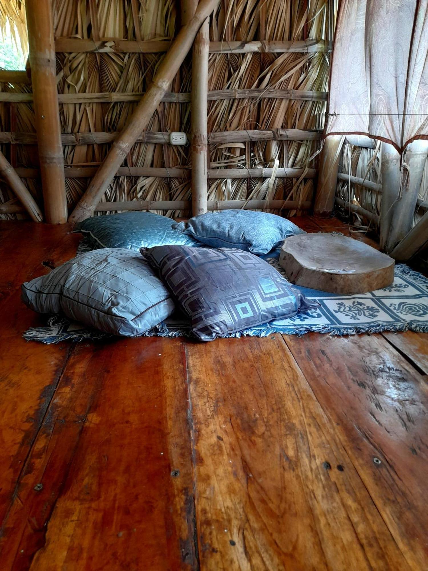 El Bamboo Cabins Balgue Ngoại thất bức ảnh